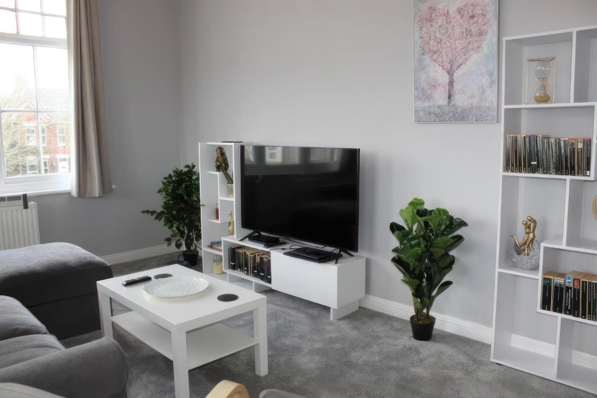 Lovely 2 Bed 2 Bath Flat With Free Parking Poole Bagian luar foto