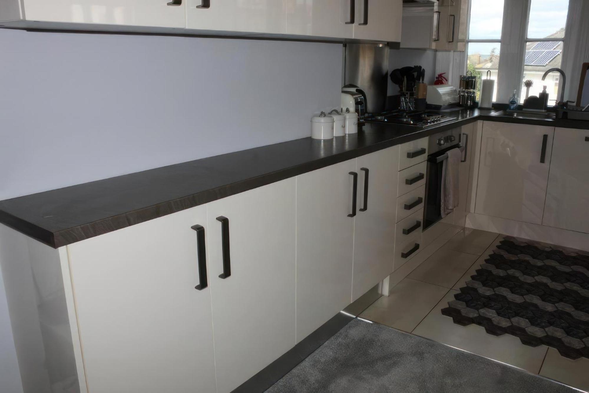 Lovely 2 Bed 2 Bath Flat With Free Parking Poole Bagian luar foto